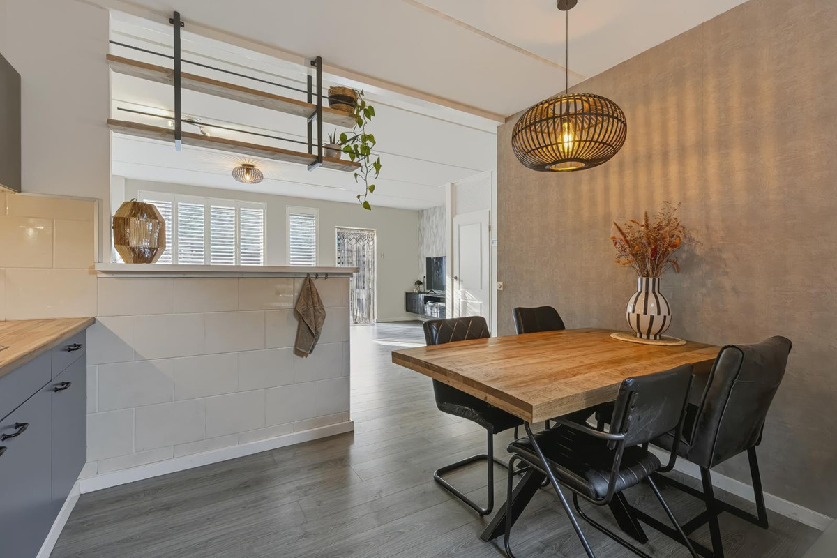 Tussenwoning te koop: Saturnus 14, Lichtenvoorde