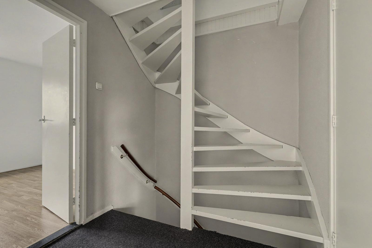 Hoekwoning te koop: van Duvenvoordestraat 46, Waalwijk