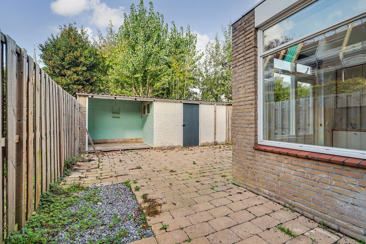 Hoekwoning te koop: van Duvenvoordestraat 46, Waalwijk