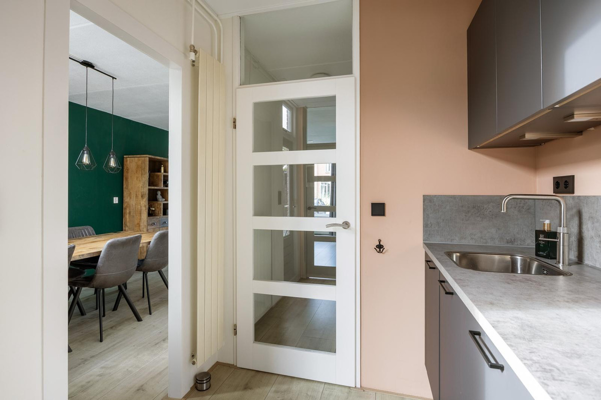 Tussenwoning te koop: De Acacia 18, Bedum
