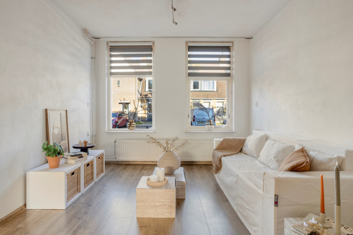 Tussenwoning te koop: Willem de Zwijgerstraat 34, Sneek