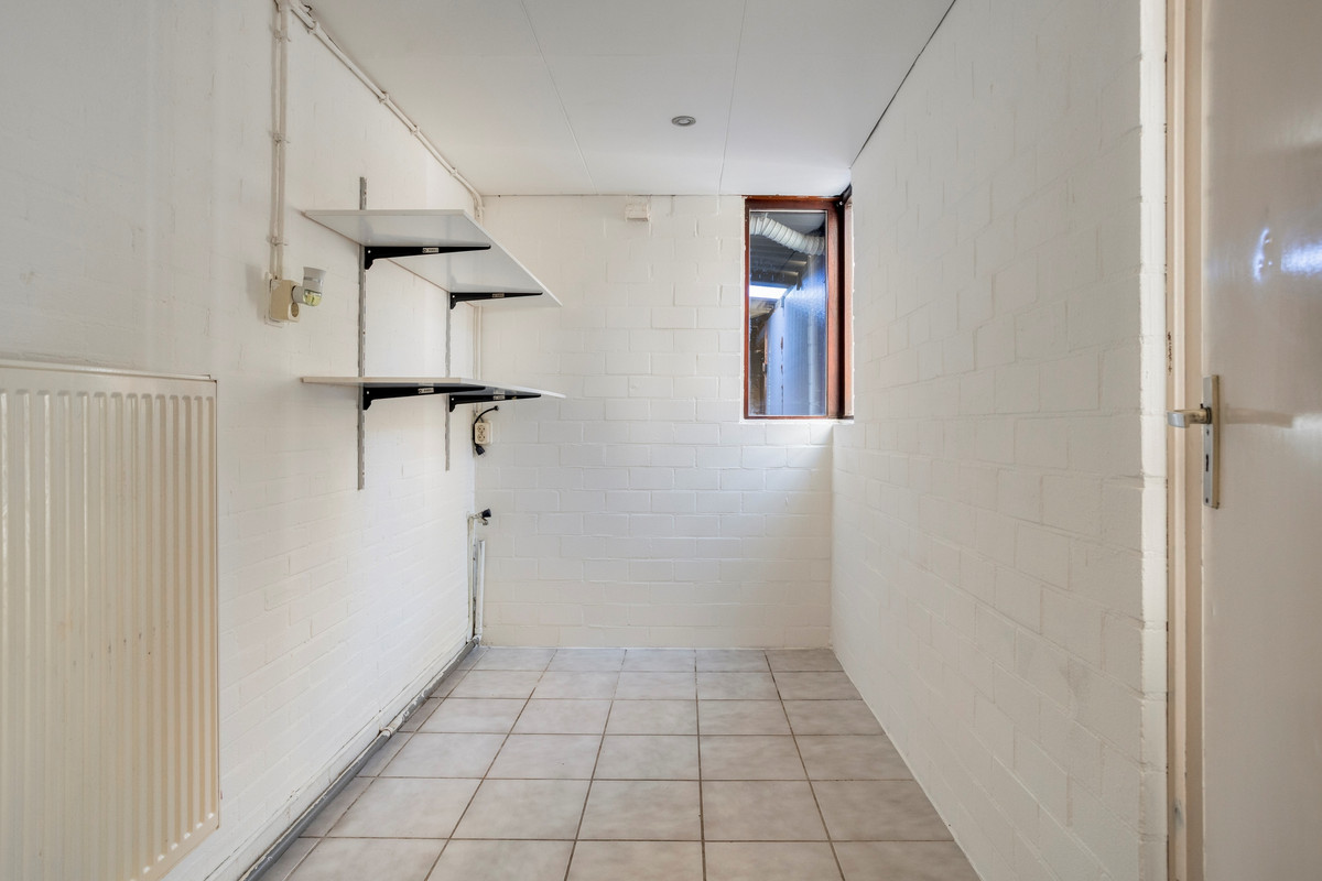 Tussenwoning te koop: Willem de Zwijgerstraat 34, Sneek