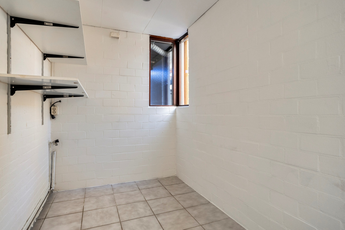 Tussenwoning te koop: Willem de Zwijgerstraat 34, Sneek