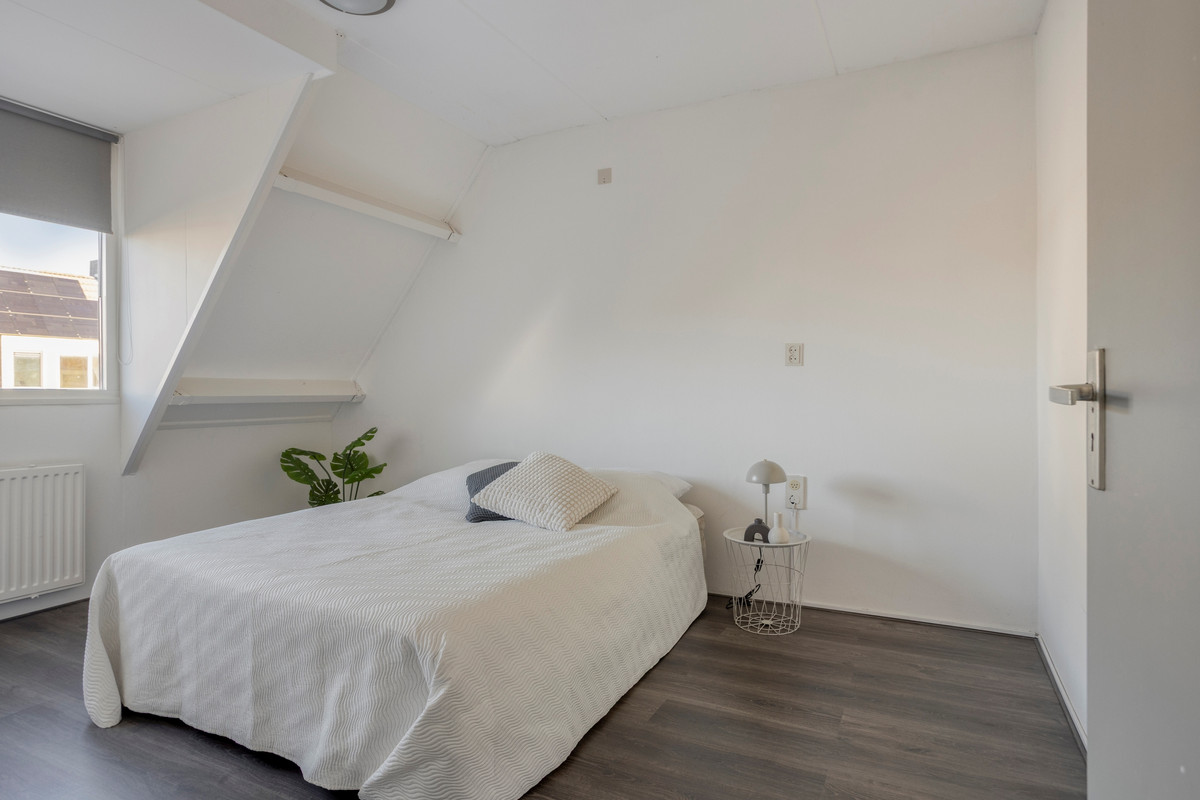 Tussenwoning te koop: Willem de Zwijgerstraat 34, Sneek
