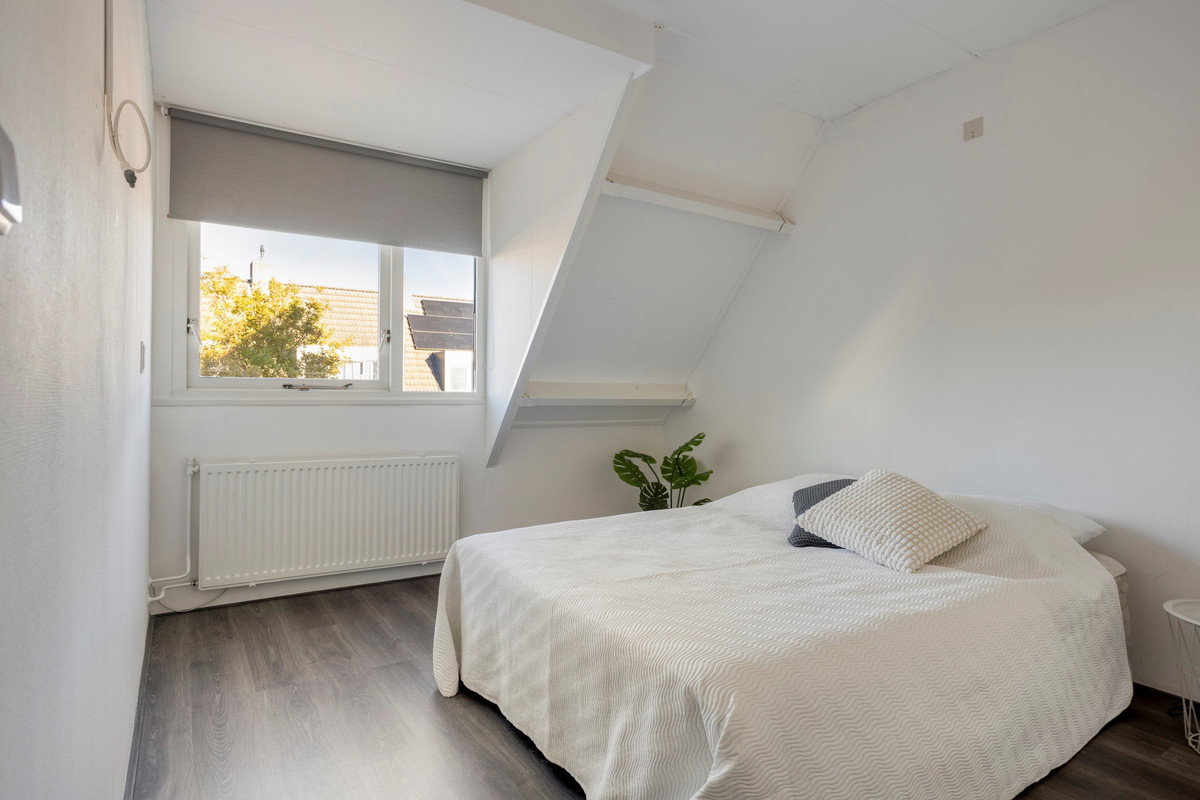 Tussenwoning te koop: Willem de Zwijgerstraat 34, Sneek