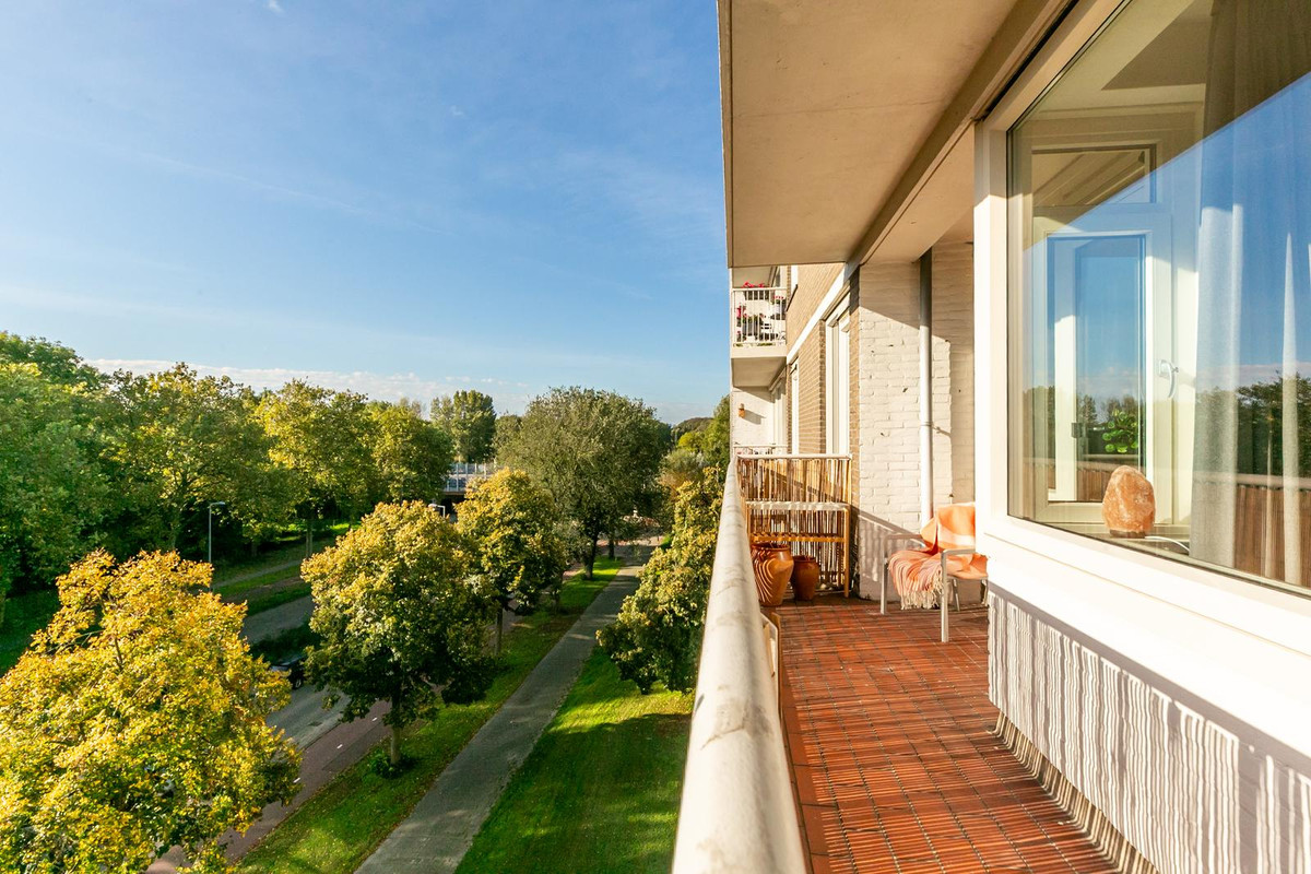 Appartement te koop: Edmond Hellenraadstraat 87, Rotterdam