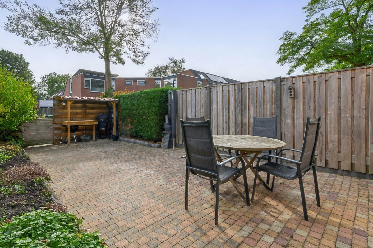 Tussenwoning te koop: Bunnemaheerd 74, Groningen
