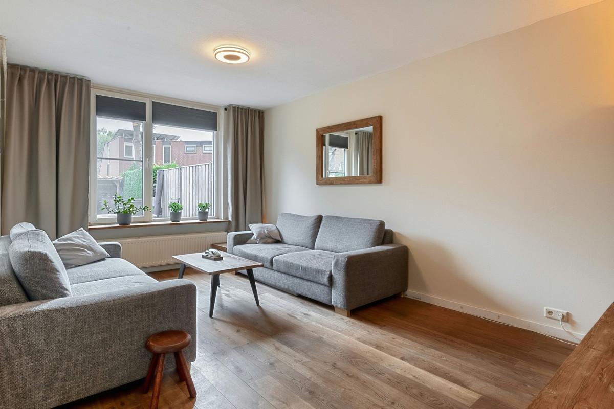 Tussenwoning te koop: Bunnemaheerd 74, Groningen