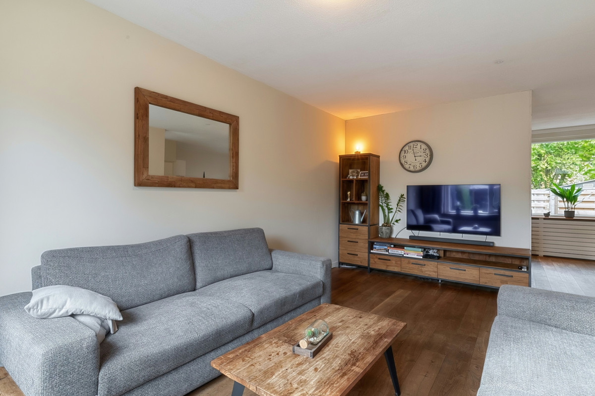 Tussenwoning te koop: Bunnemaheerd 74, Groningen