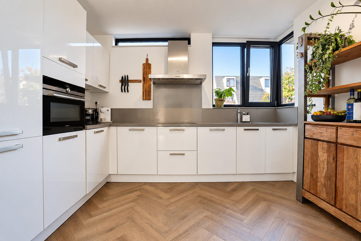 Tussenwoning te koop: Grebbe 1, Rotterdam