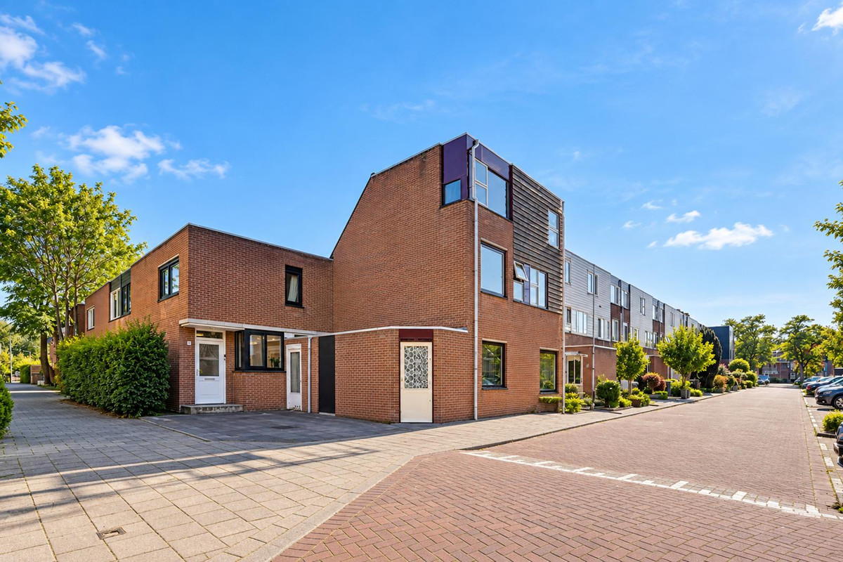 Tussenwoning te koop: Grebbe 1, Rotterdam