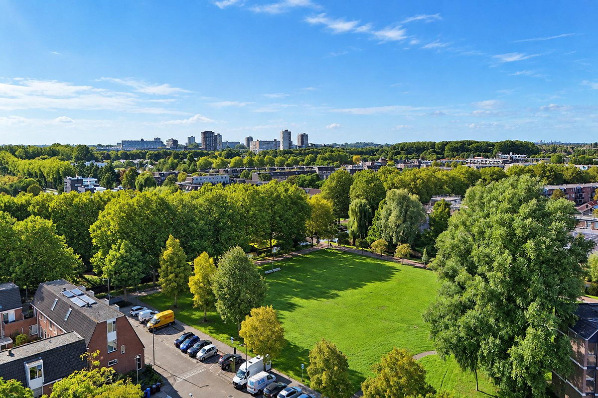 Tussenwoning te koop: Grebbe 1, Rotterdam
