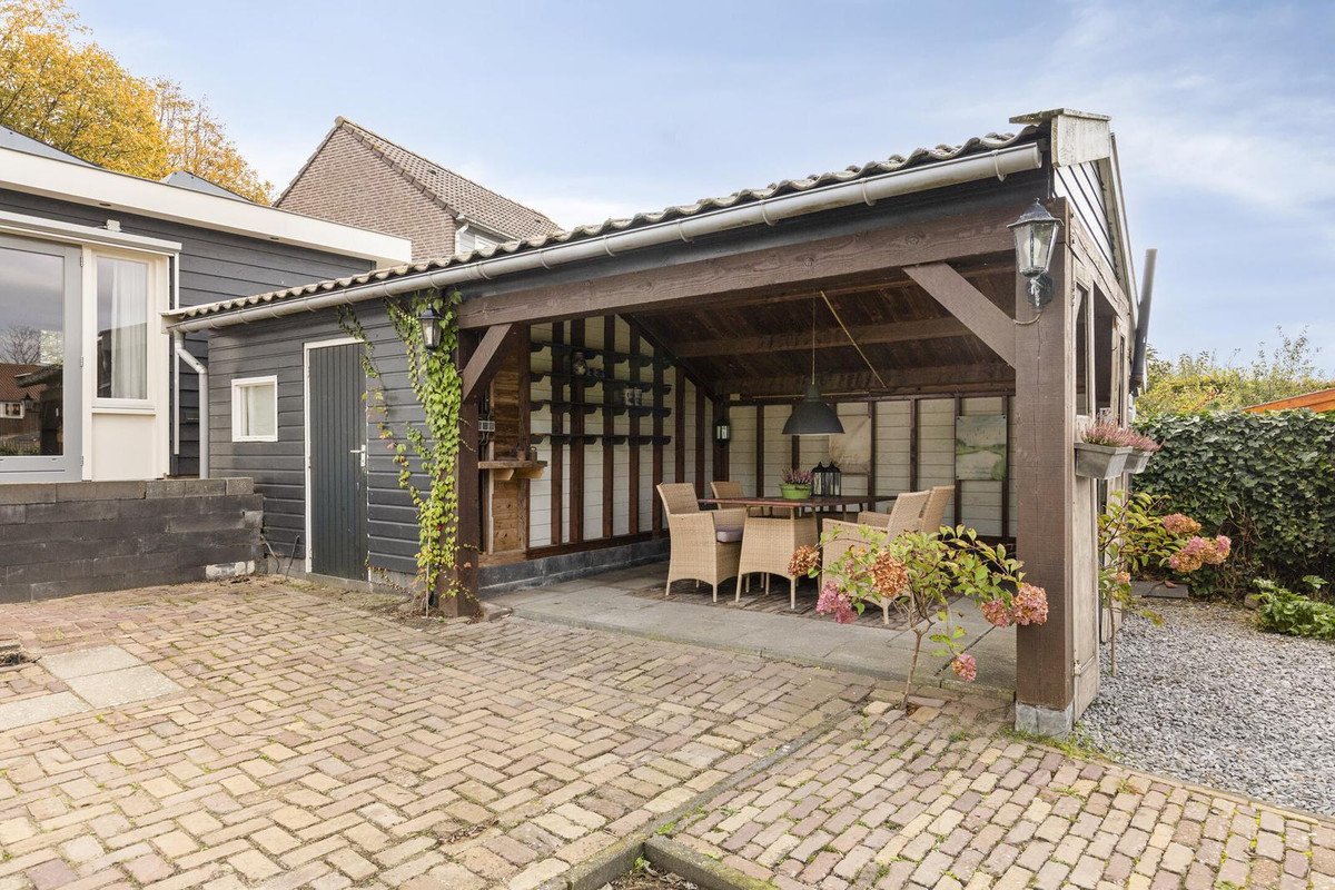 Hoekwoning te koop: Javadijk 30, Sint-Annaland