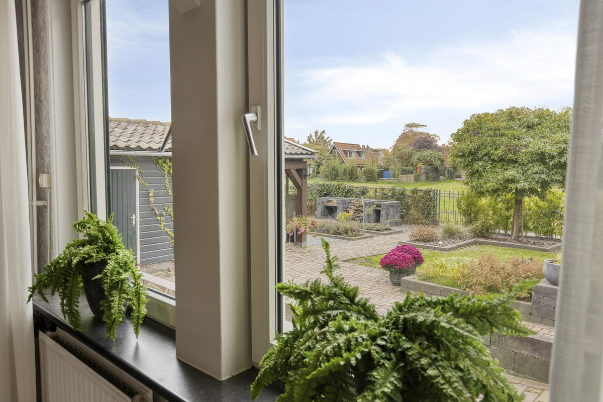 Hoekwoning te koop: Javadijk 30, Sint-Annaland