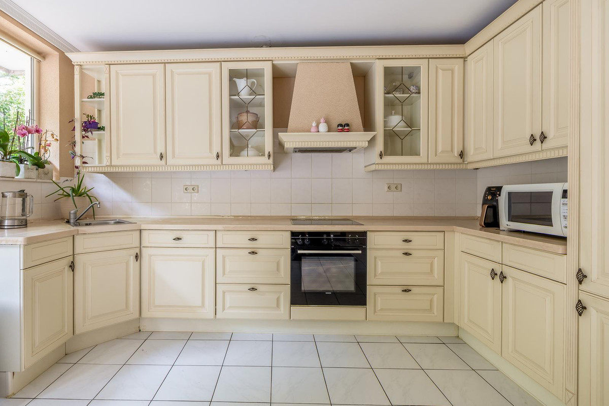 Tussenwoning te koop: Herman Potgieterstraat 34, Venlo