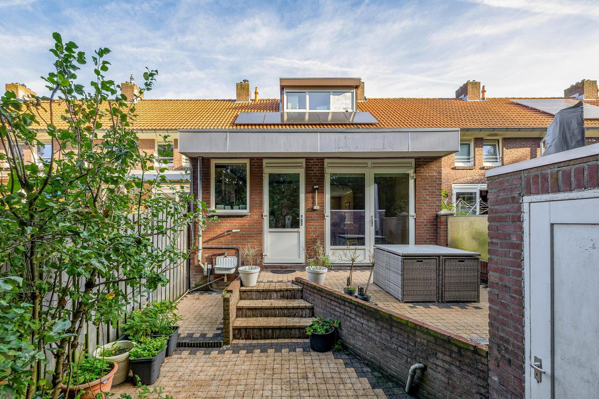 Tussenwoning te koop: Herman Potgieterstraat 34, Venlo