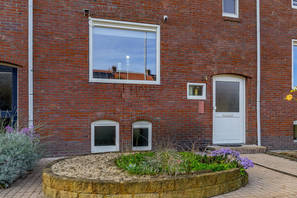 Tussenwoning te koop: Herman Potgieterstraat 34, Venlo