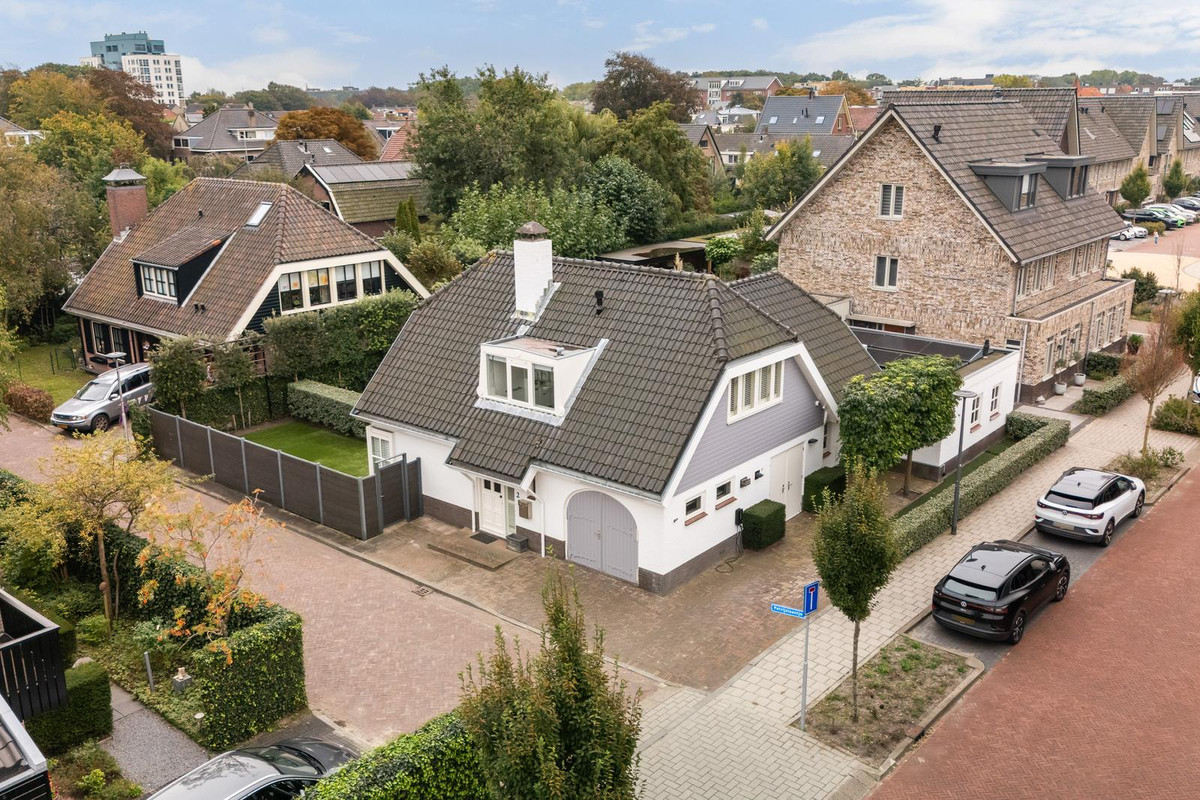 Vrijstaande woning te koop: Patrijslaantje 2, Sassenheim
