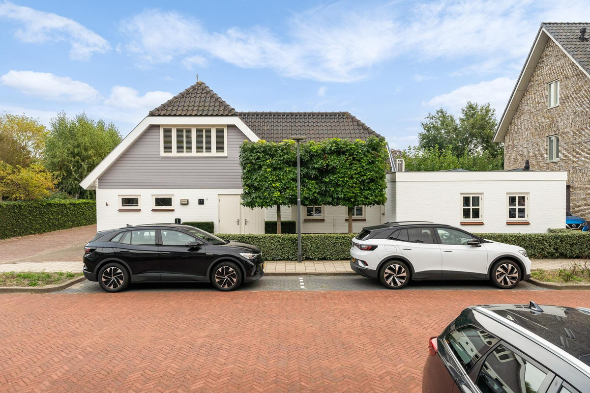 Vrijstaande woning te koop: Patrijslaantje 2, Sassenheim