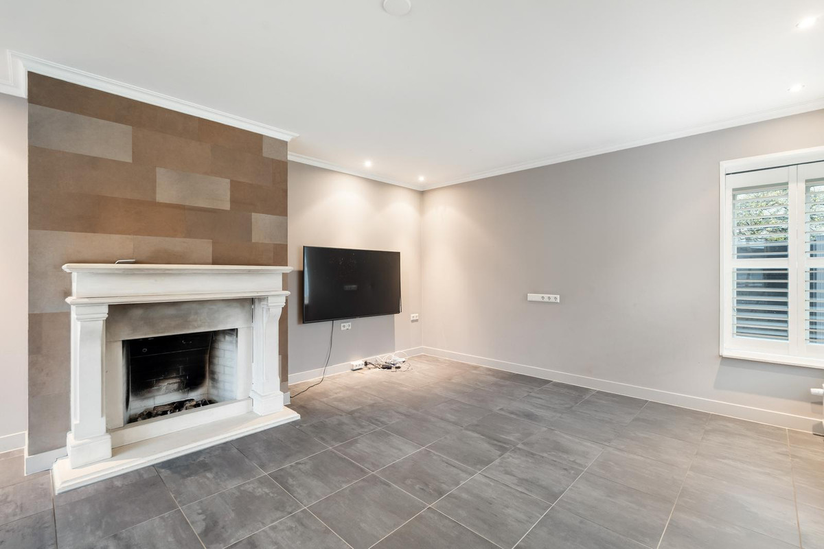 Vrijstaande woning te koop: Patrijslaantje 2, Sassenheim