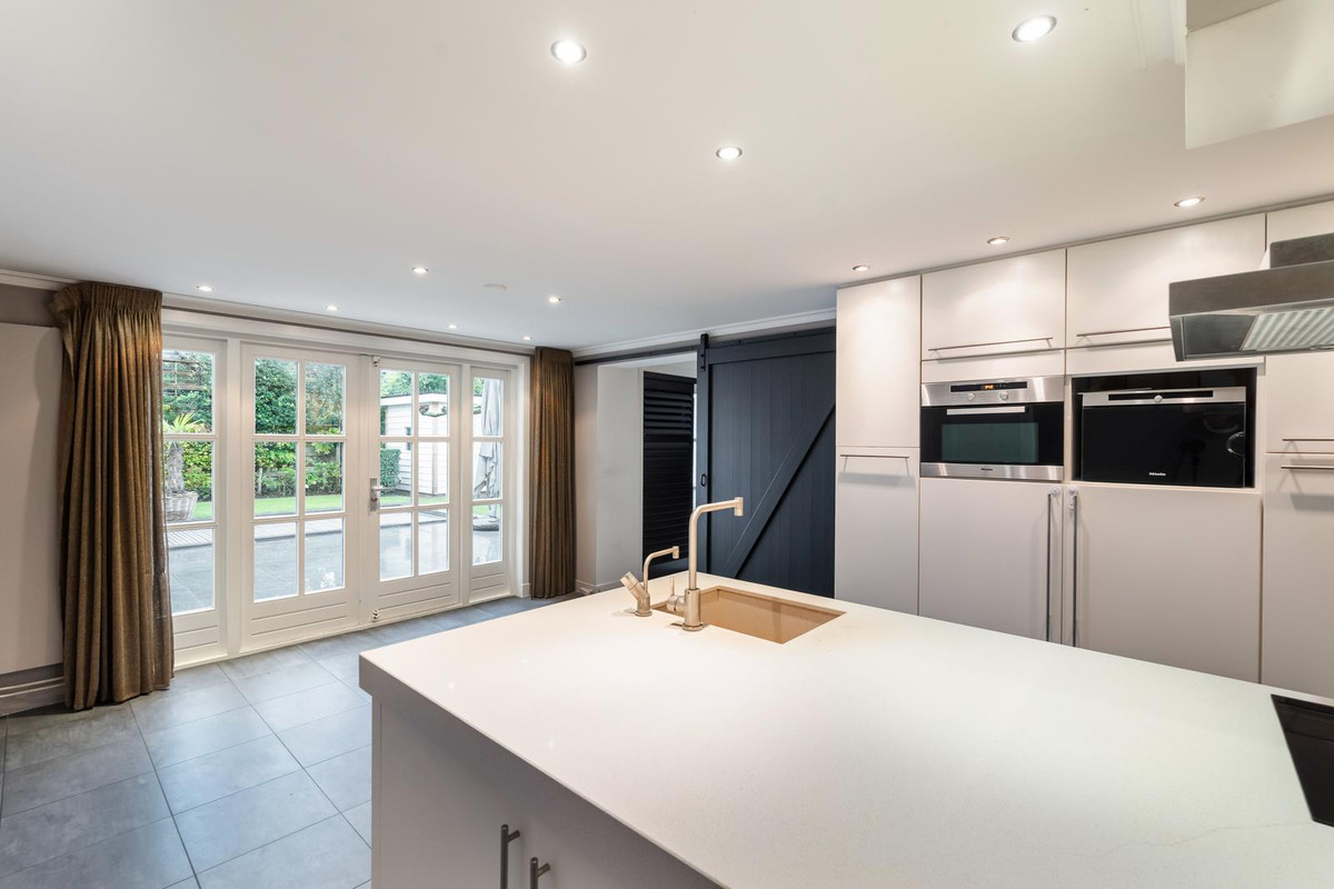 Vrijstaande woning te koop: Patrijslaantje 2, Sassenheim