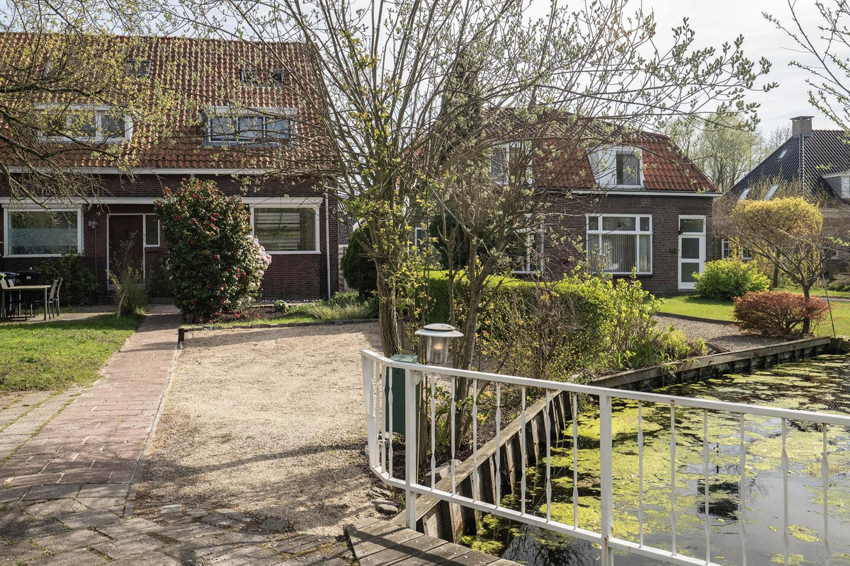 Hoekwoning te koop: 's-Gravenweg 72, Capelle Aan Den Ijssel