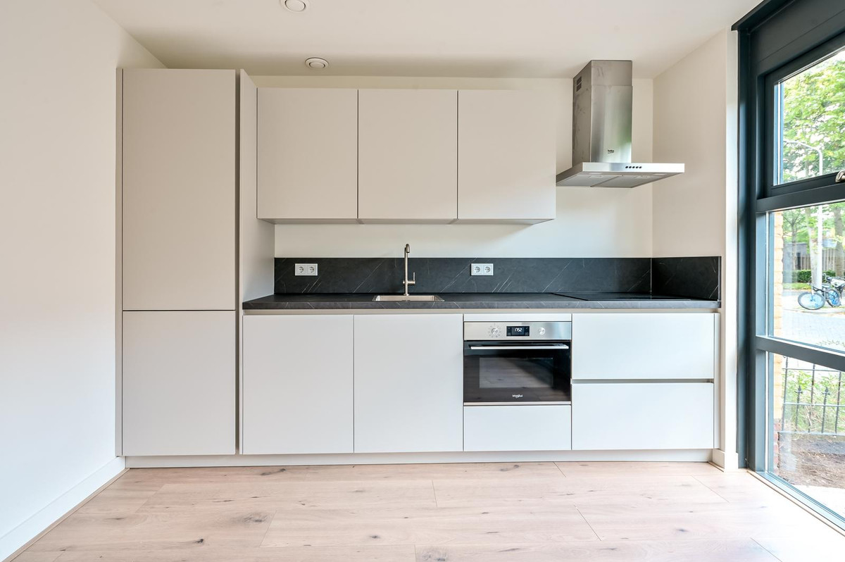 Tussenwoning te koop: Valetaweg 69, Almere