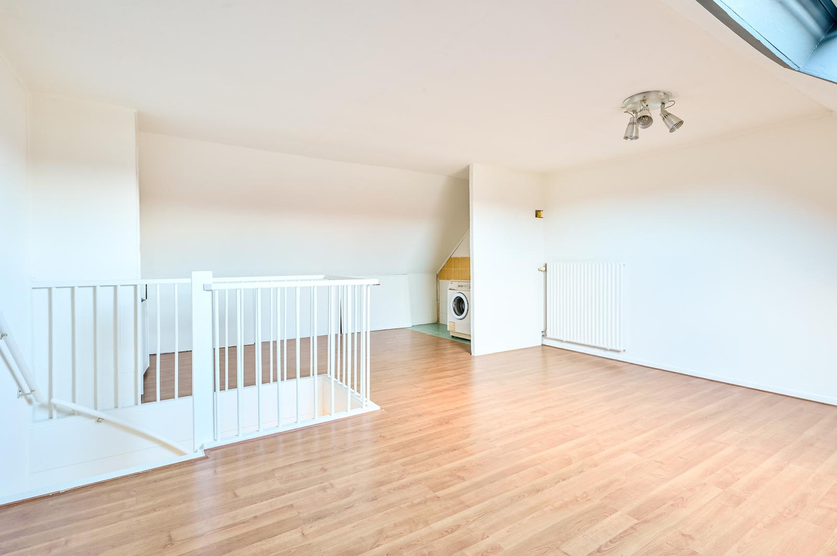 Tussenwoning te koop: Valetaweg 69, Almere