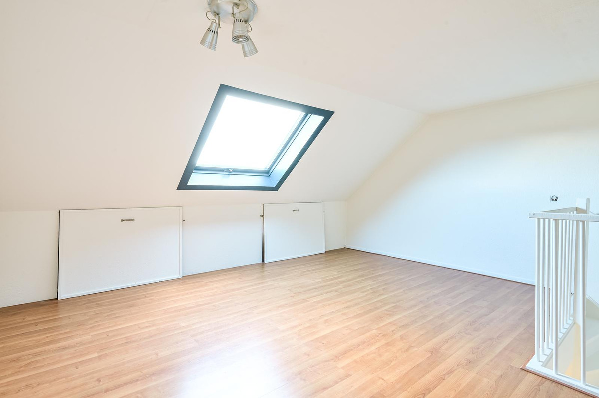 Tussenwoning te koop: Valetaweg 69, Almere