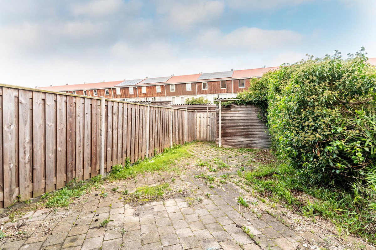 Tussenwoning te koop: Valetaweg 69, Almere