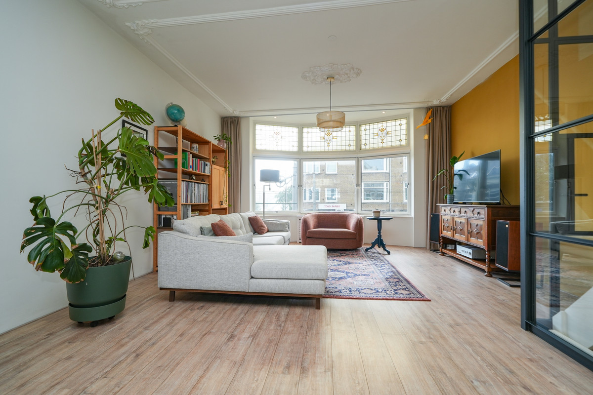 Appartement te koop: Bergweg 301B, Rotterdam