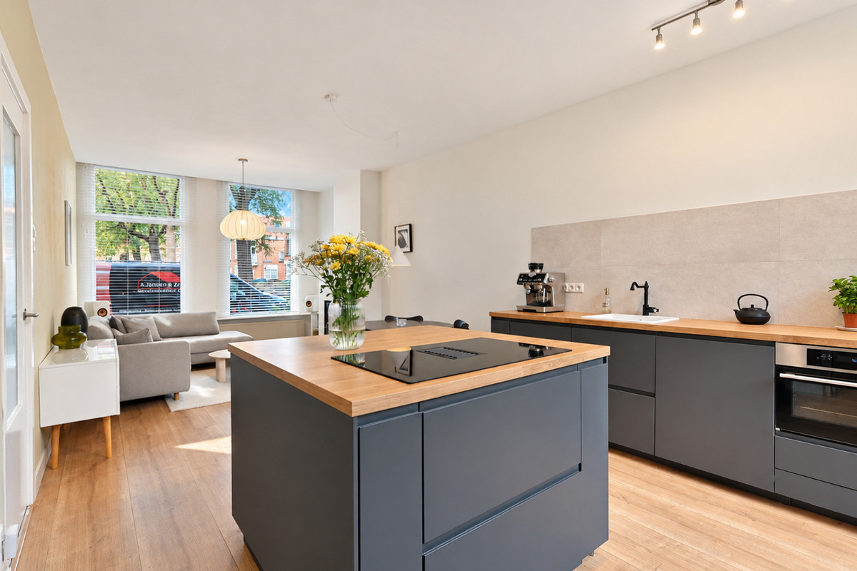 Appartement te koop: Van St. Aldegondeplein 5, 'S-Gravenhage
