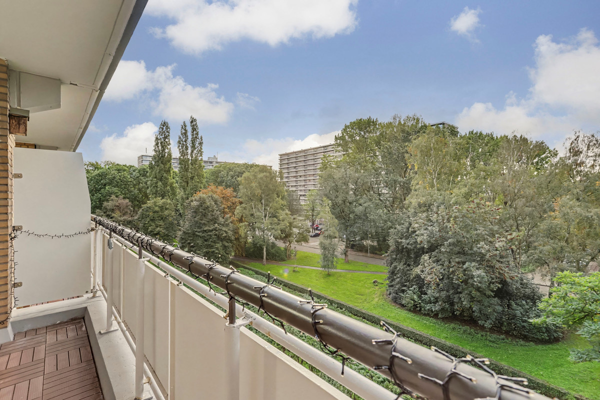 Appartement te koop: Söderblomplaats 526, Rotterdam
