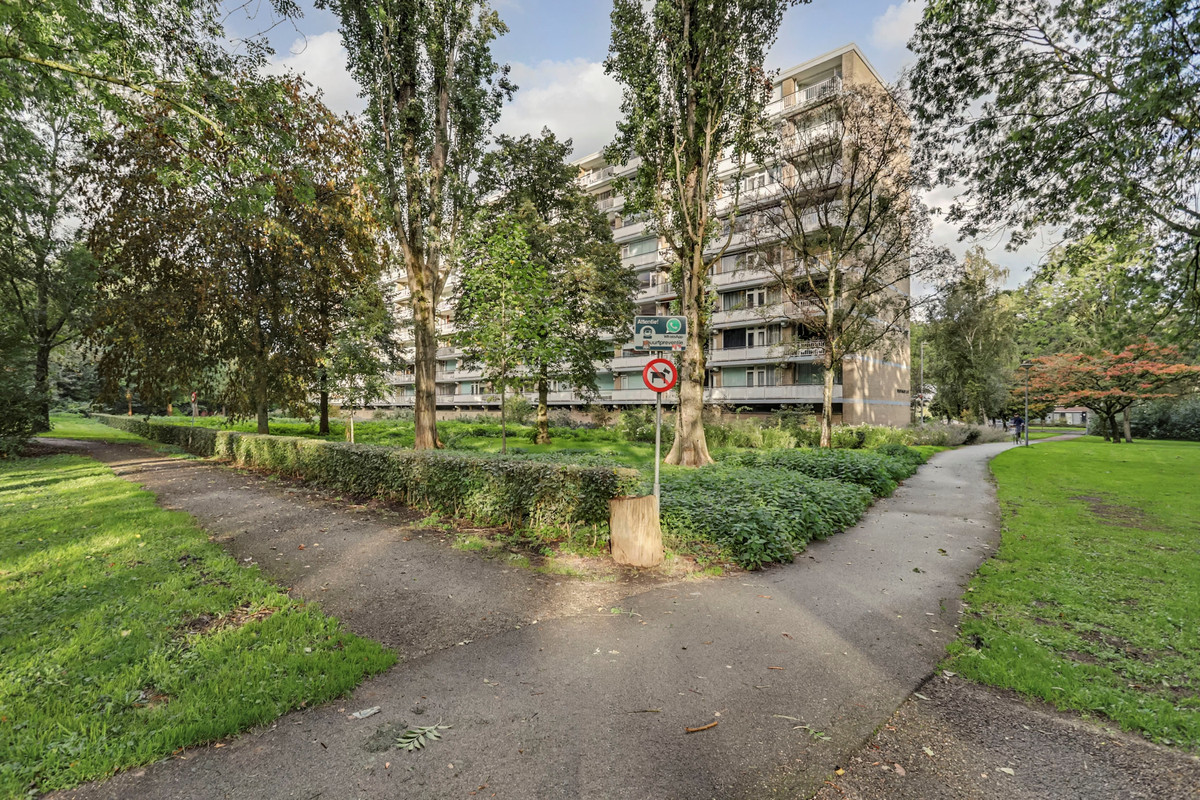 Appartement te koop: Söderblomplaats 526, Rotterdam