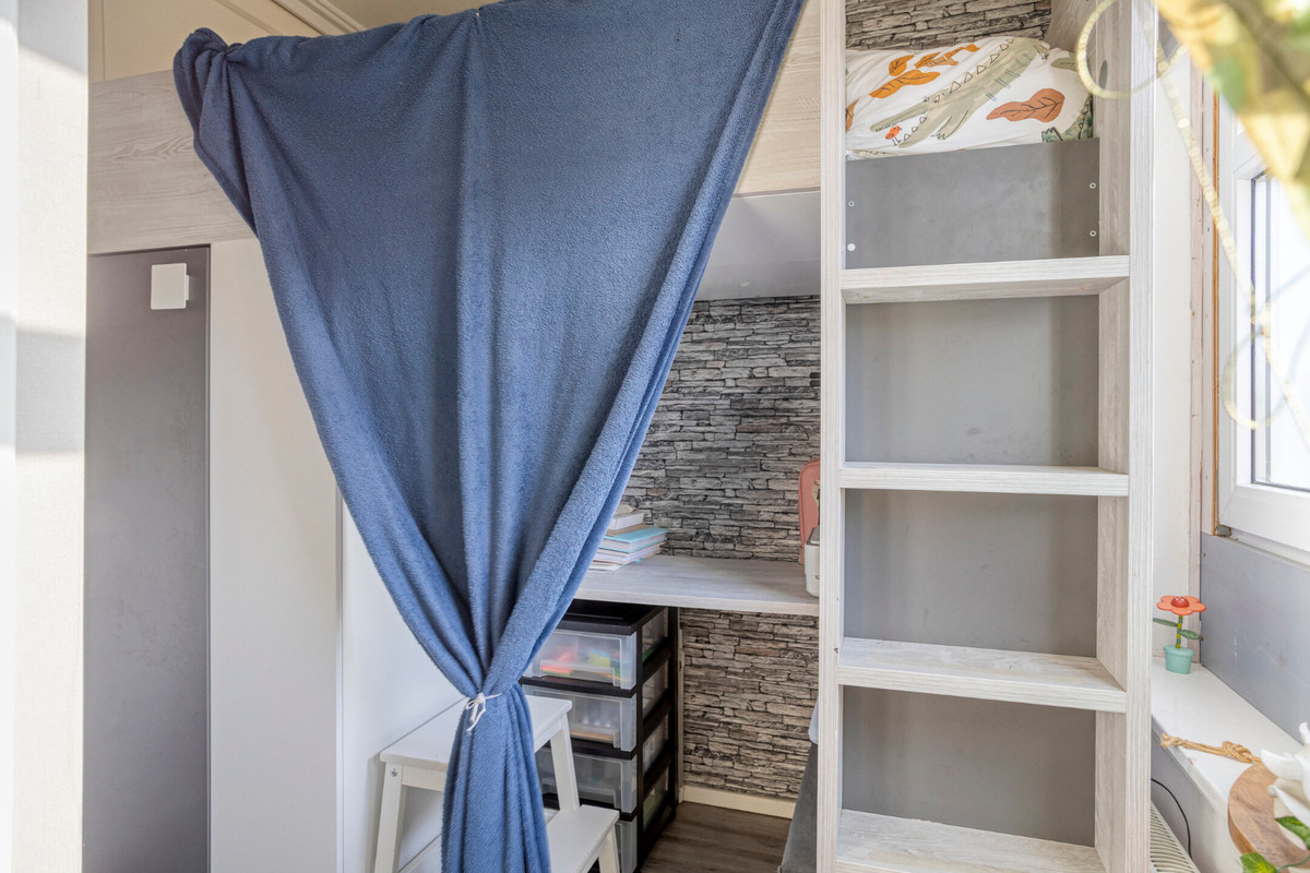 Twee-onder-één-kap te koop: A. van Drielstraat 9, Aalst