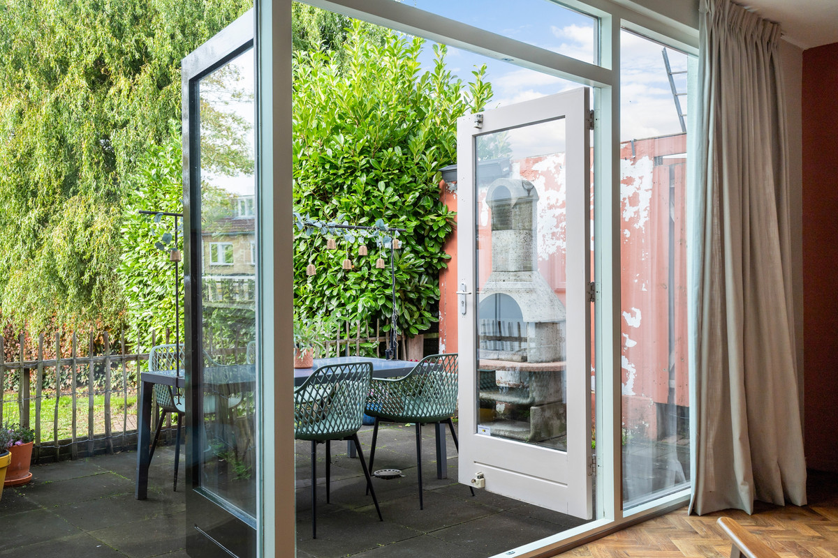 Vrijstaande woning te koop: Zuiddijk 29, Langeweg