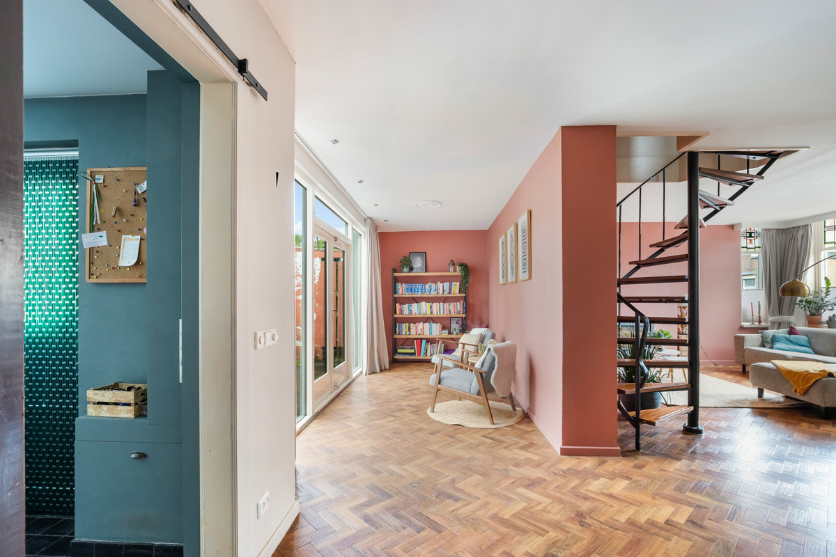 Vrijstaande woning te koop: Zuiddijk 29, Langeweg