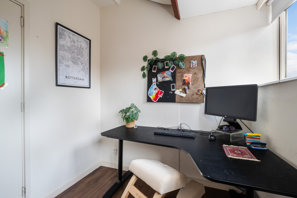 Vrijstaande woning te koop: Zuiddijk 29, Langeweg