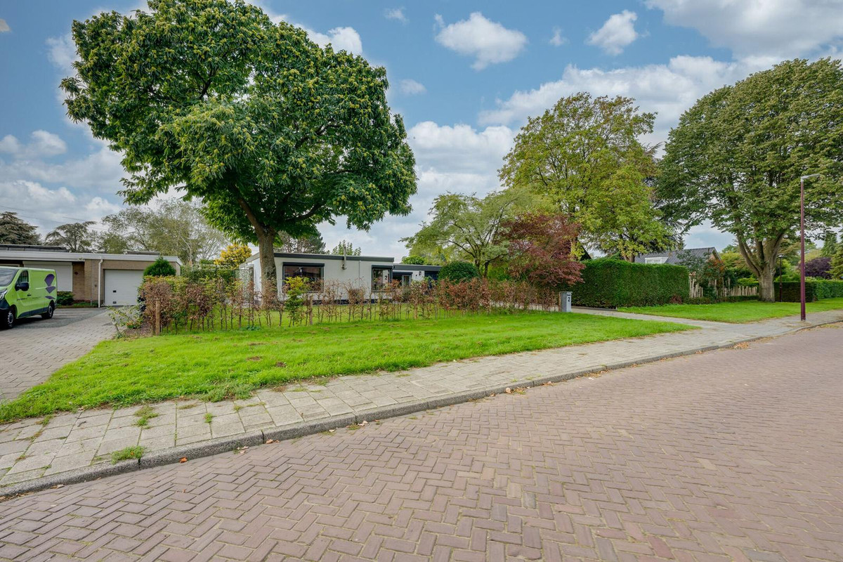 Vrijstaande woning te koop: Pater Beckerstraat 2, Oudenbosch