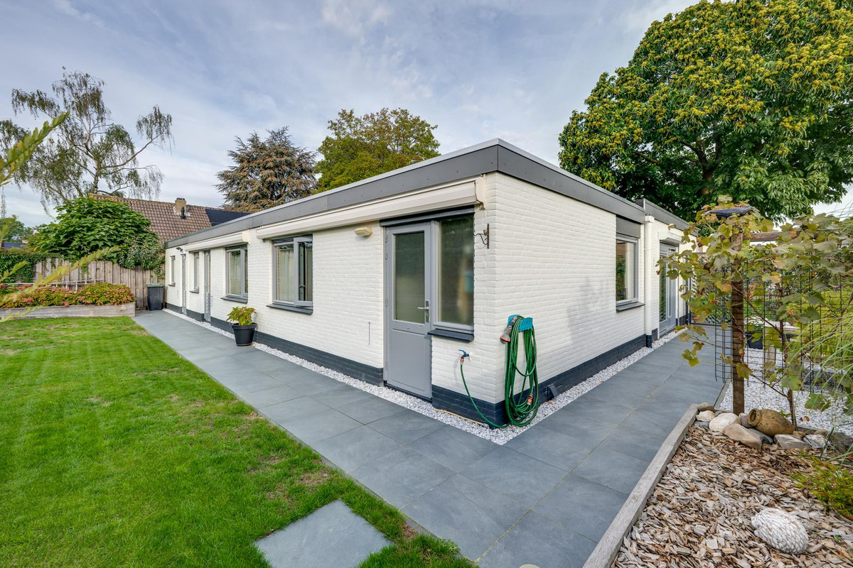 Vrijstaande woning te koop: Pater Beckerstraat 2, Oudenbosch