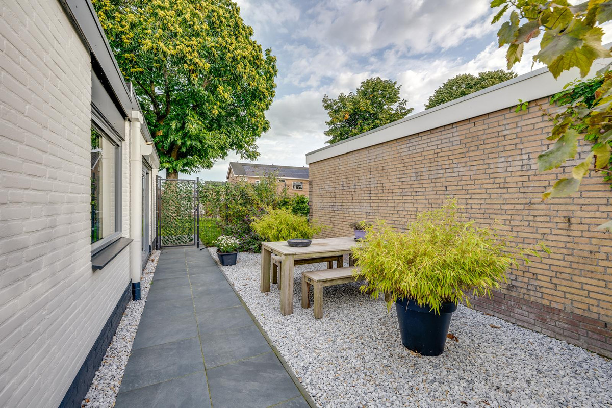 Vrijstaande woning te koop: Pater Beckerstraat 2, Oudenbosch