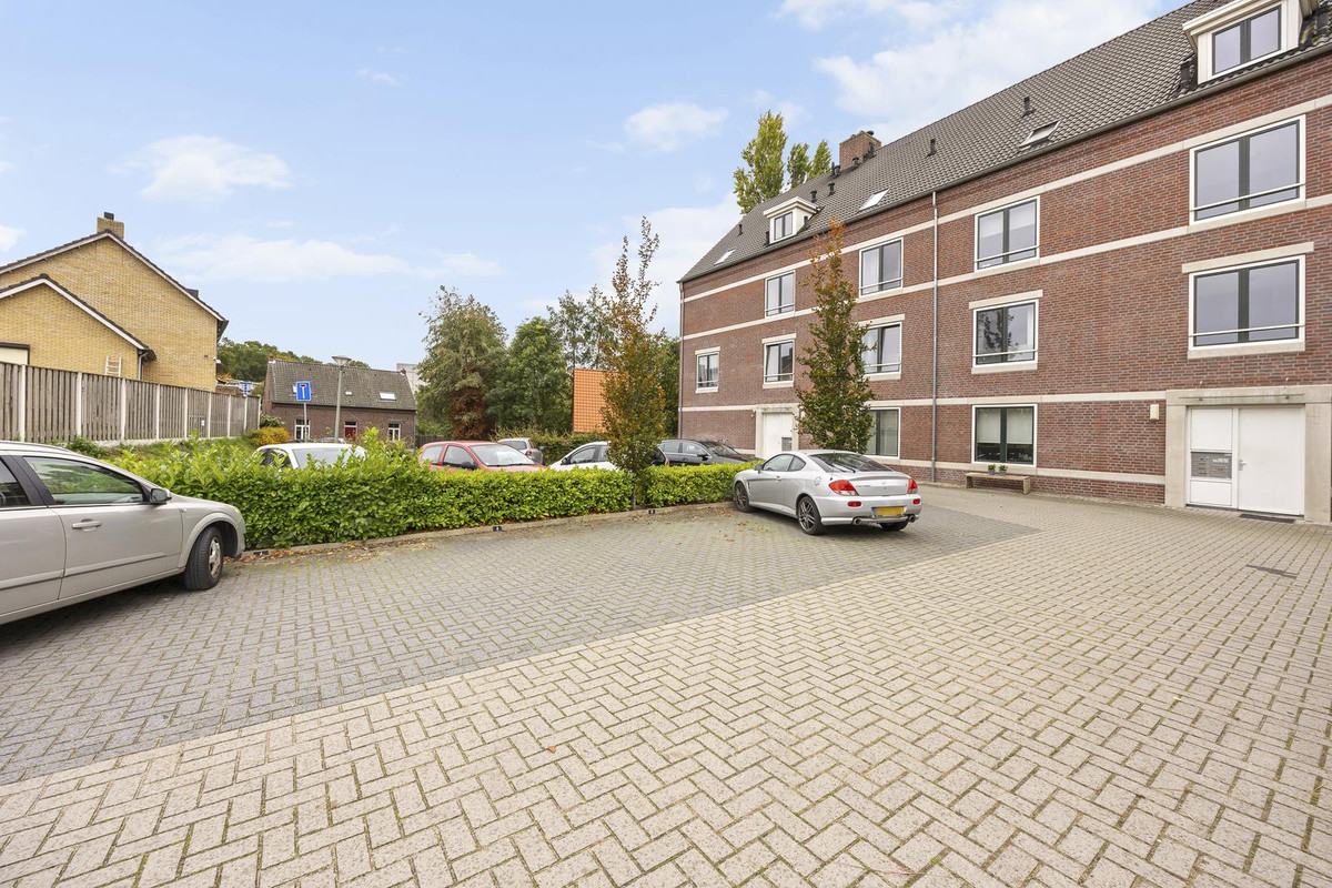 Appartement te koop: Slousweg 14, Roermond
