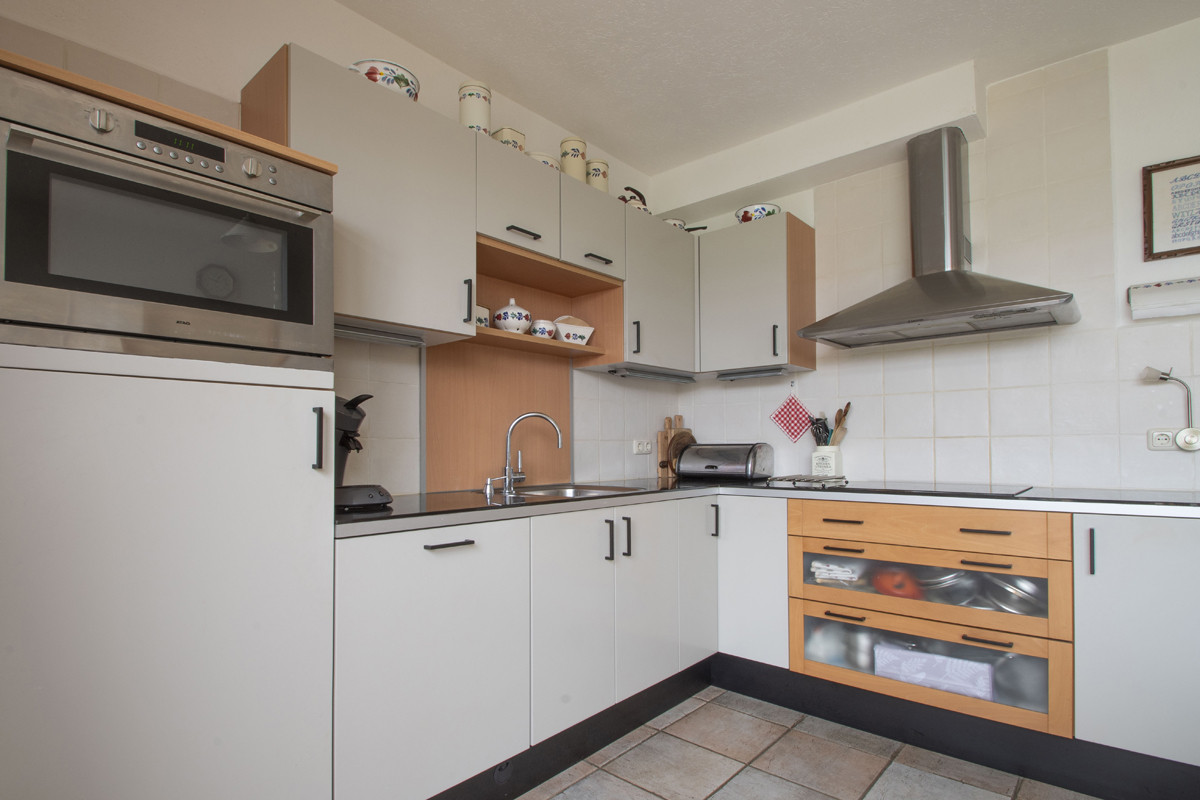 Twee-onder-één-kap te koop: Holstraat 8B, Buggenum