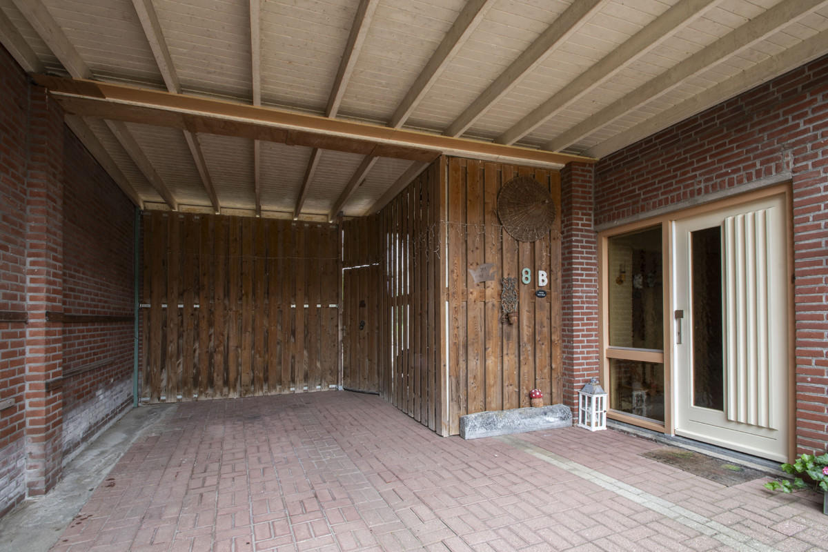 Twee-onder-één-kap te koop: Holstraat 8B, Buggenum