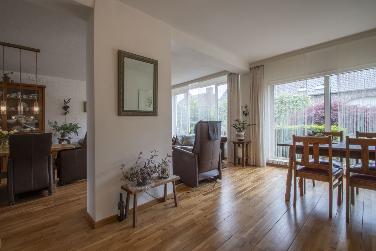 Twee-onder-één-kap te koop: Holstraat 8B, Buggenum