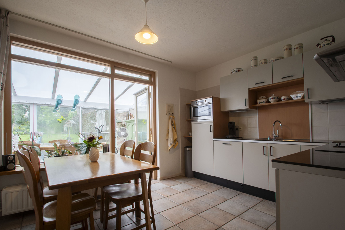 Twee-onder-één-kap te koop: Holstraat 8B, Buggenum