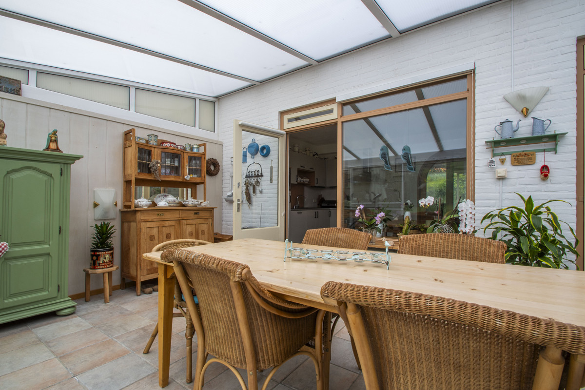 Twee-onder-één-kap te koop: Holstraat 8B, Buggenum