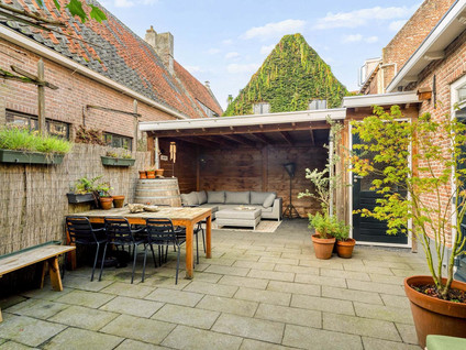 Rozemarijnsteeg 21