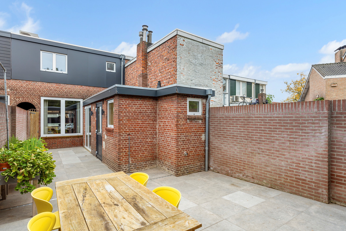 Tussenwoning te koop: Simon Stevinstraat 3, Tilburg