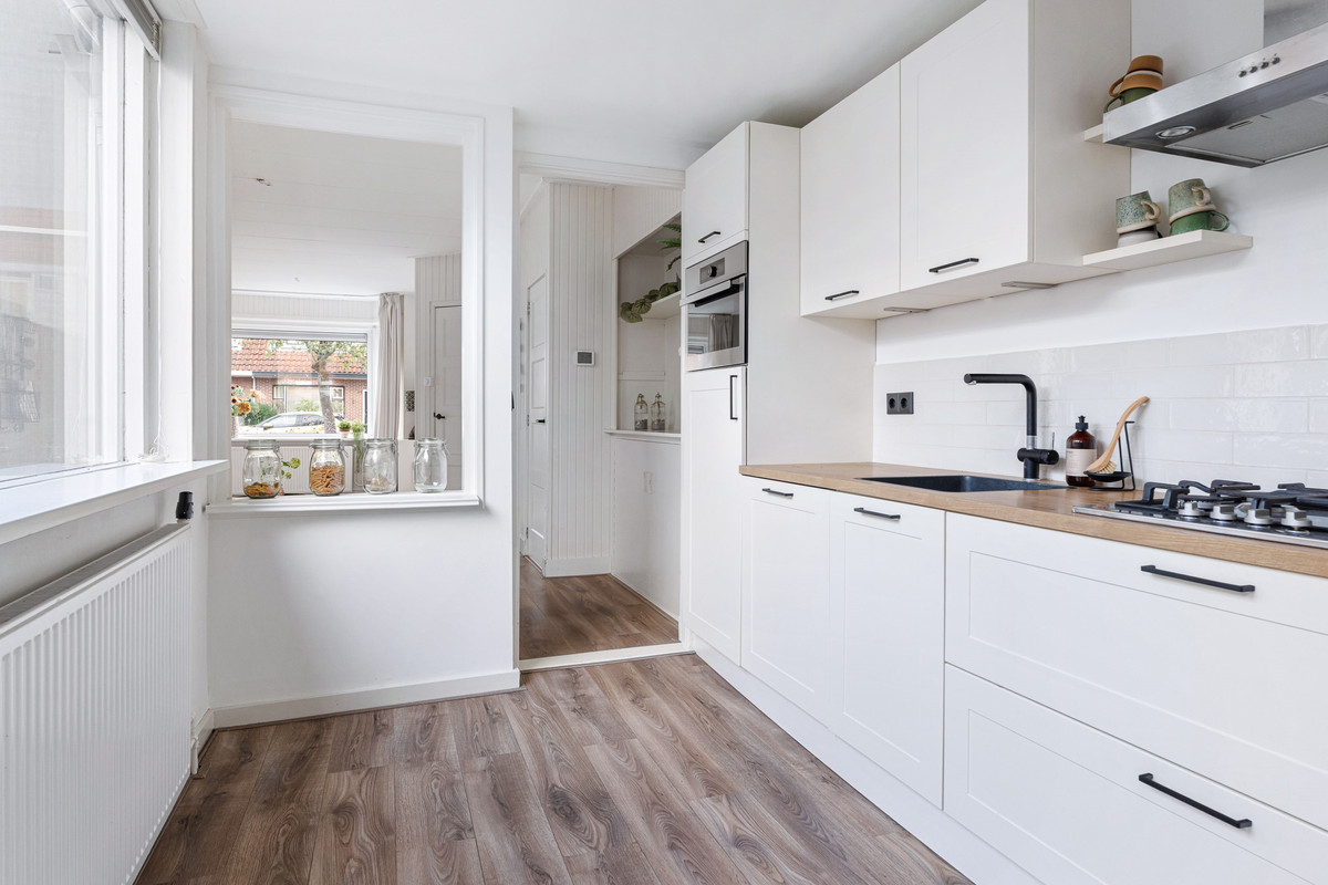 Tussenwoning te koop: D'hondecoeterstraat 24, Leeuwarden